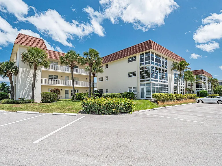 5400 Highway A1A #G34 — Photo 40