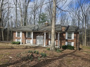 1581 Galen Rd, Lafayette, TN 37083