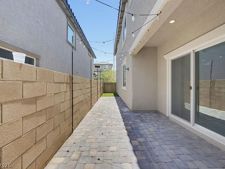 10661 Sariah Skye Ave — Photo 44