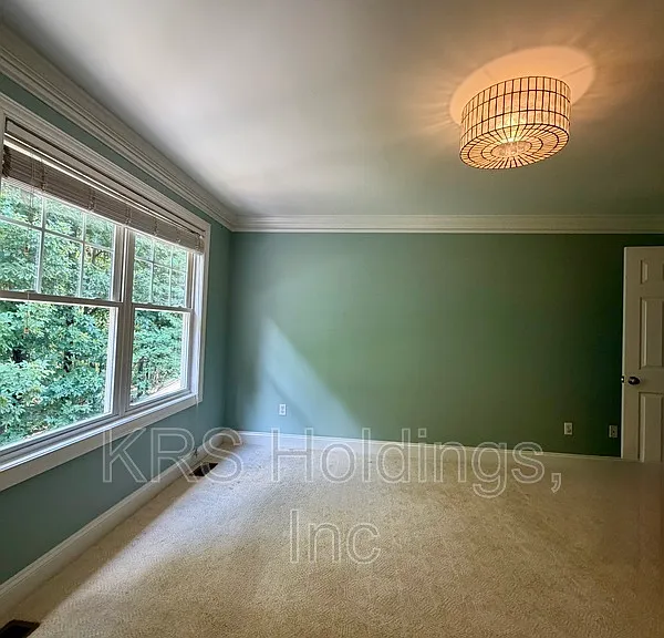 1950 Tudor Ct — Photo 9