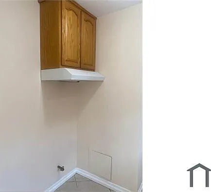 1729 W 56th St — Photo 11