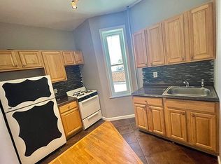 42-02 Broadway #1, Astoria, NY 11103