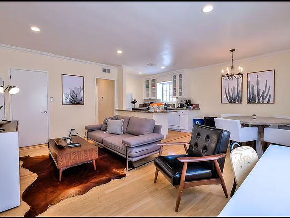 2nd image of 1111 11th St APT 10