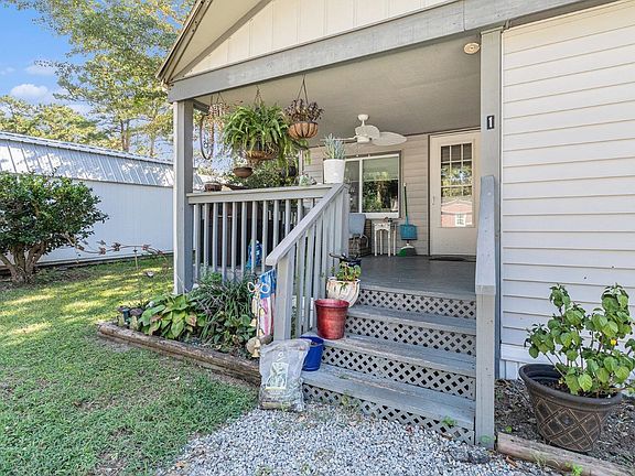 3rd image of 1 Top Sail Lln.