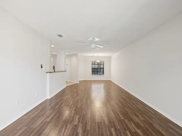 208 S Habana Ave #208B — Photo 14