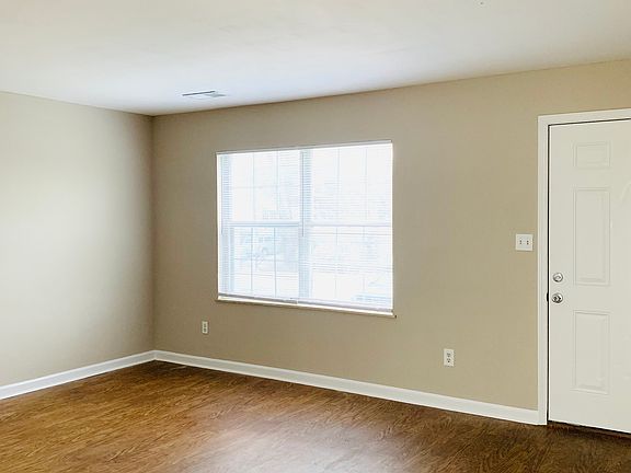 2nd image of 3219 Cave Springs Ave APT C