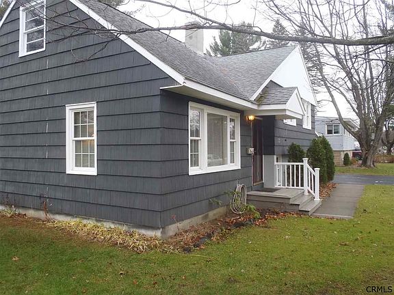 5th image of 13 Hughes Ct