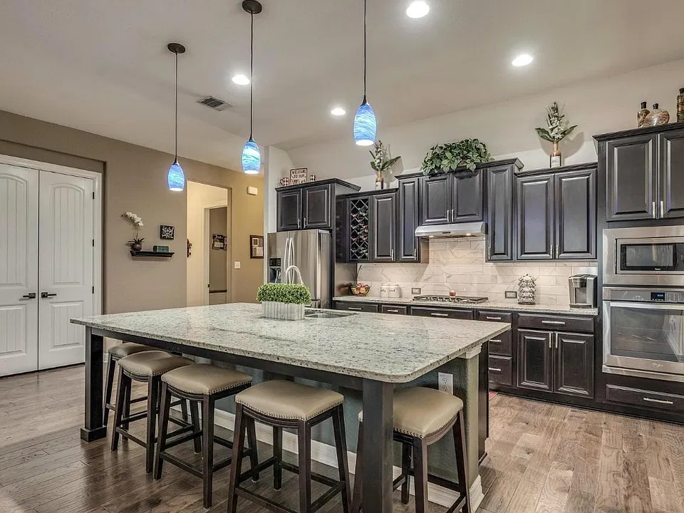 3110 Magnolia Mnr