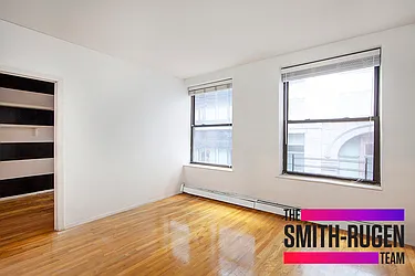 Rented by R New York