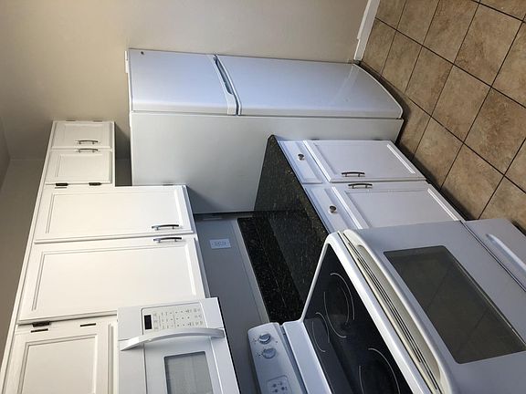 5th image of 15139 E Wesley Ave