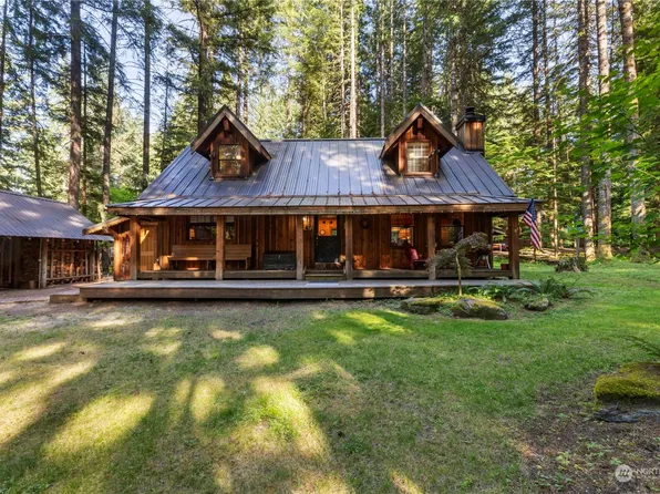 16423 Mountain Side Dr E, Enumclaw, WA 98022