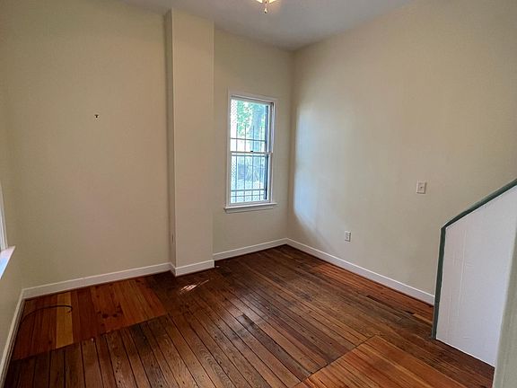 5th image of 2808 E Marshall St Unit B