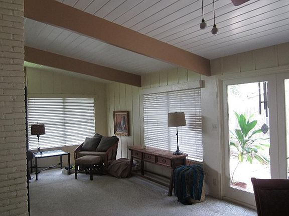 2nd image of 1706 Elmwood Dr