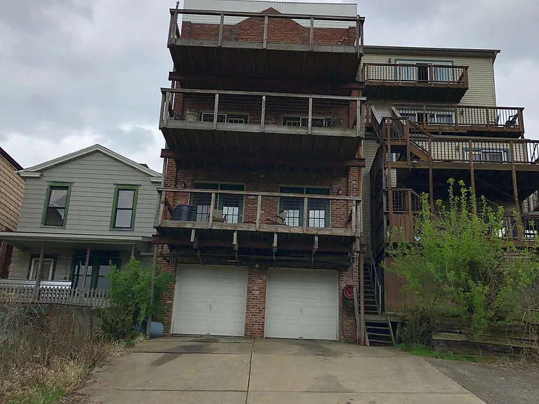 428 William St #1 — Photo 7