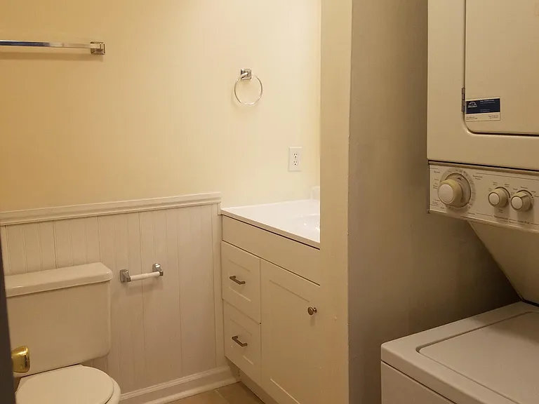 516 Thorncliff Dr #101 — Photo 16