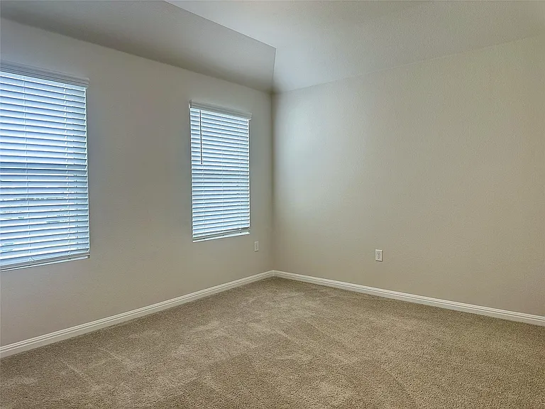 131 Holzinger Bnd — Photo 16