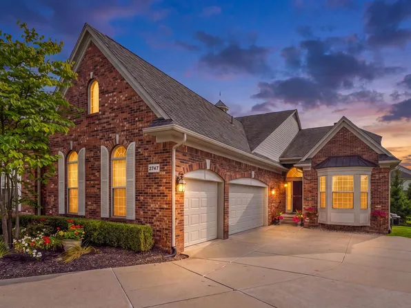 2747 Castlemartin Ct, Rochester, MI 48306