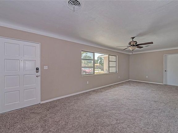 3rd image of 5973 50th Ave N