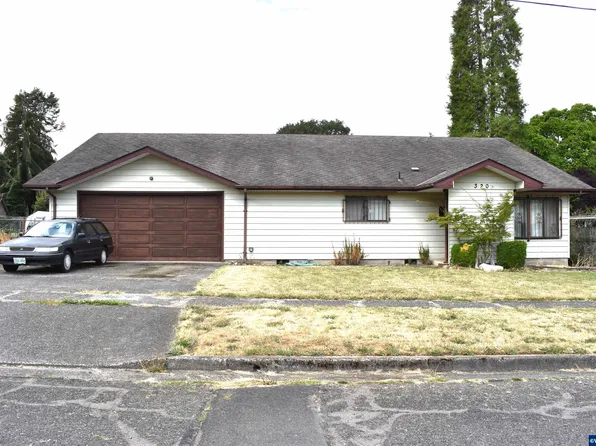 320 11th Ave, Sweet Home, OR 97386