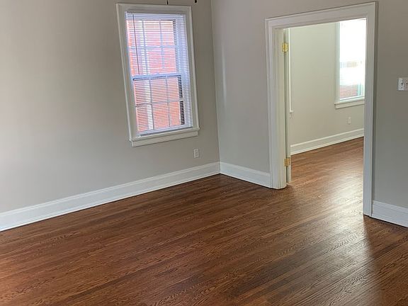 3rd image of 2913 W Grace St APT B