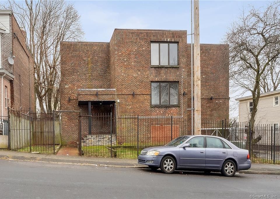 Building Photo 3