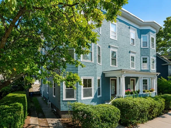 503 Huron Ave #4, Cambridge, MA 02138