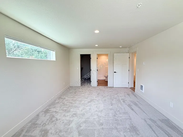 424 S Olive Ave #201 — Photo 20