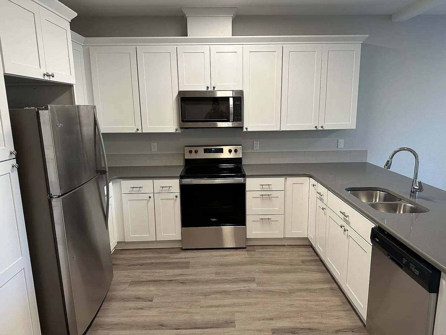 New 3 Bed / 2.5 Bath Duplex! $250 Amazon Gift Card! *First Month's Rent Is Free!* — Photo 3