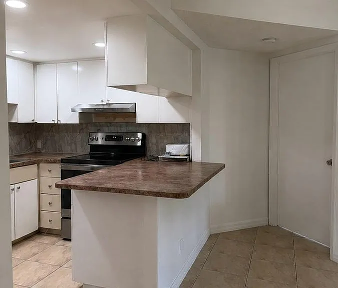 Kitchen
Actual Photo-unfurnished