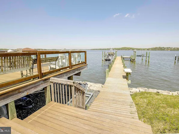 1061 Shore Acres Rd, Arnold, MD 21012