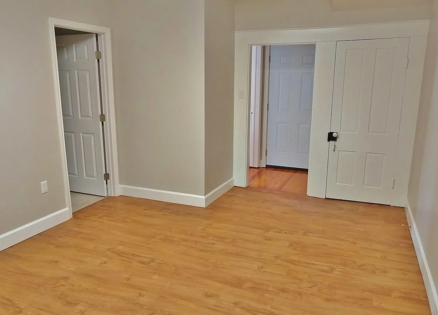 514 Broadway — Photo 2
