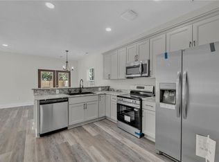 213 N 5th St, Suffolk, VA 23434