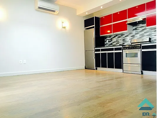 Rented by EXR | media 16