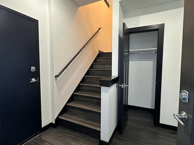 103 N Howard St #B — Photo 17