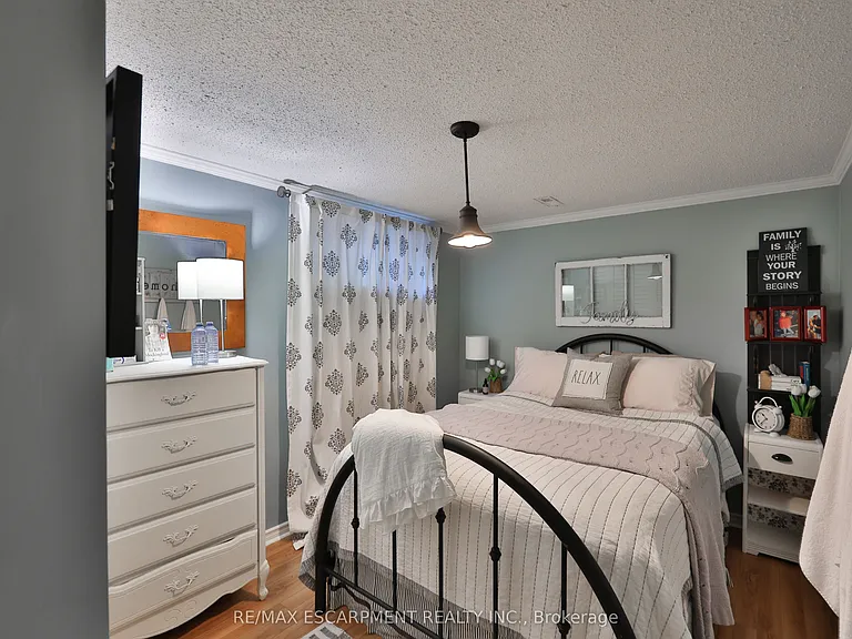 3555 Kingbird Ct — Photo 30
