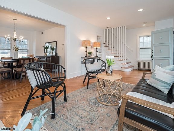 4th image of 103 Hillside Ave