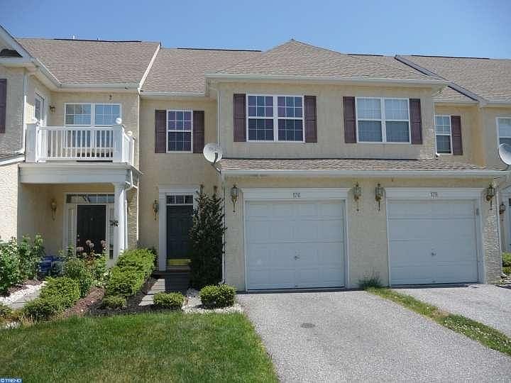 2nd image of 176 Gillespie Ave
