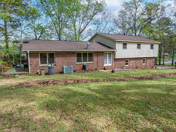 2nd image of 5068 Meadow Cir E