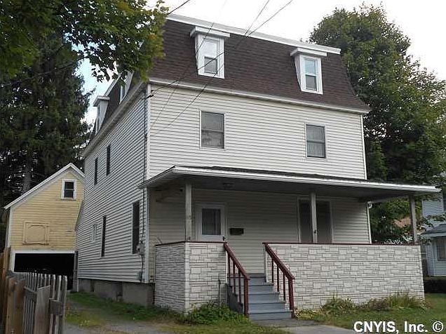1st image of 115 N Main St