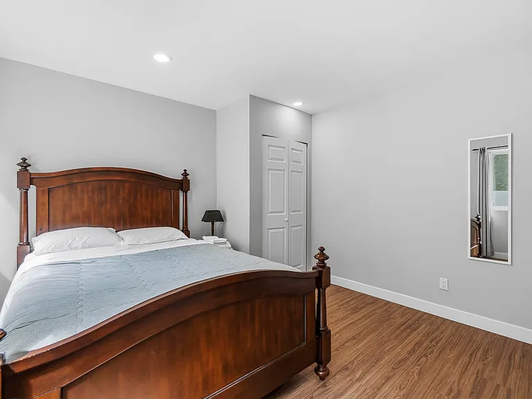 4225 Evergreen Ave #BASEMENT — Photo 12