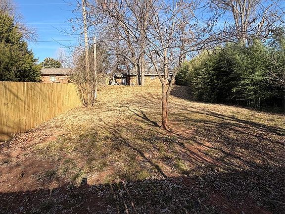 4th image of 2024 NW 44th St
