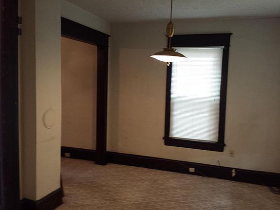 3rd image of 938 Murray Ave SE
