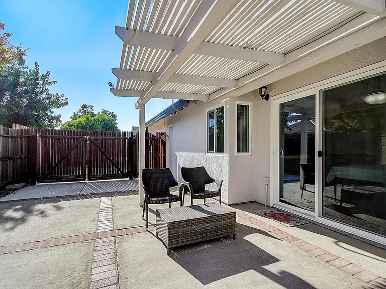 9313 Hoyleton Way — Photo 14