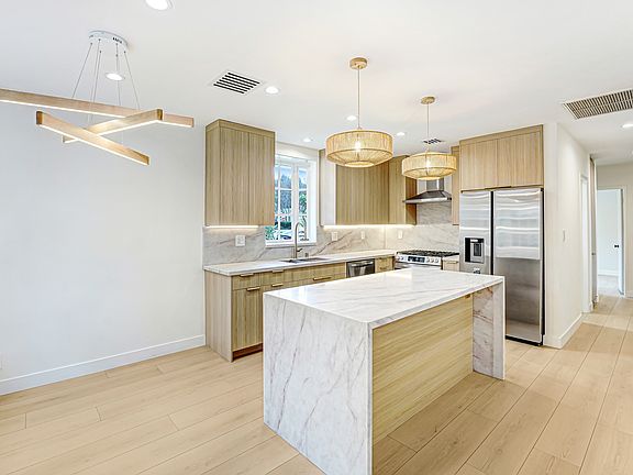 2nd image of 5223 Alhama Dr #A