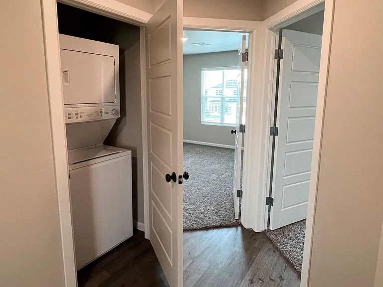 7713 Owen Ln — Photo 13