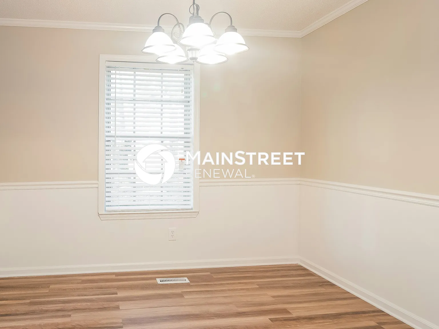 1377 Winola Ln — Photo 4