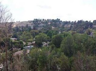5219 Calatrana Dr, Woodland Hills, CA 91364