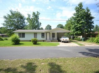 1023 Mullins St, Magnolia, AR 71753