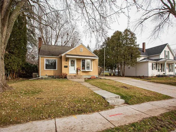 250 East Dewey Street, Platteville, WI 53818