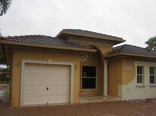 15465 SW 13th Ter, Miami, FL 33194